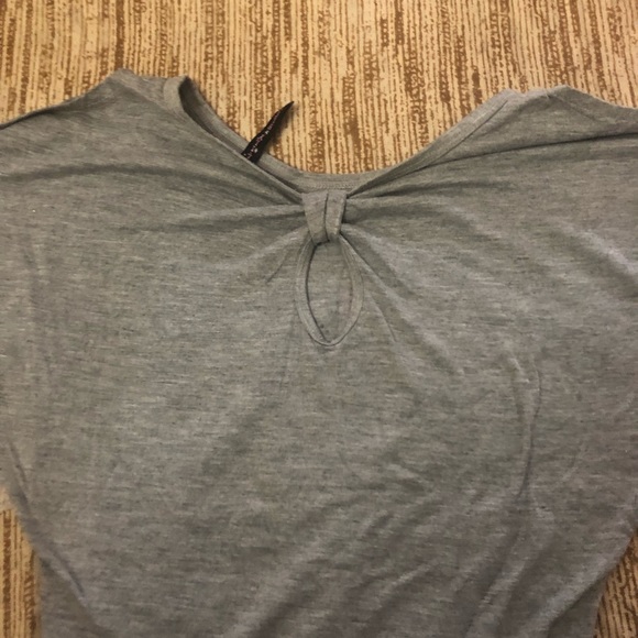 🌸Summer top🌸 - Picture 3 of 3